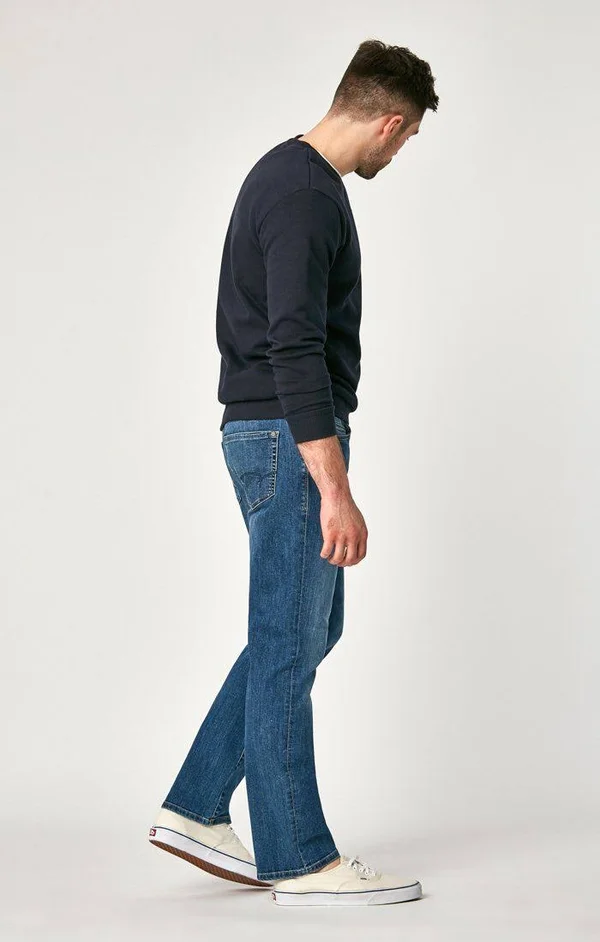 Mavi Men's Matt Size 36/32 Relaxed Rise Dark Indigo Williamsburg Jeans
