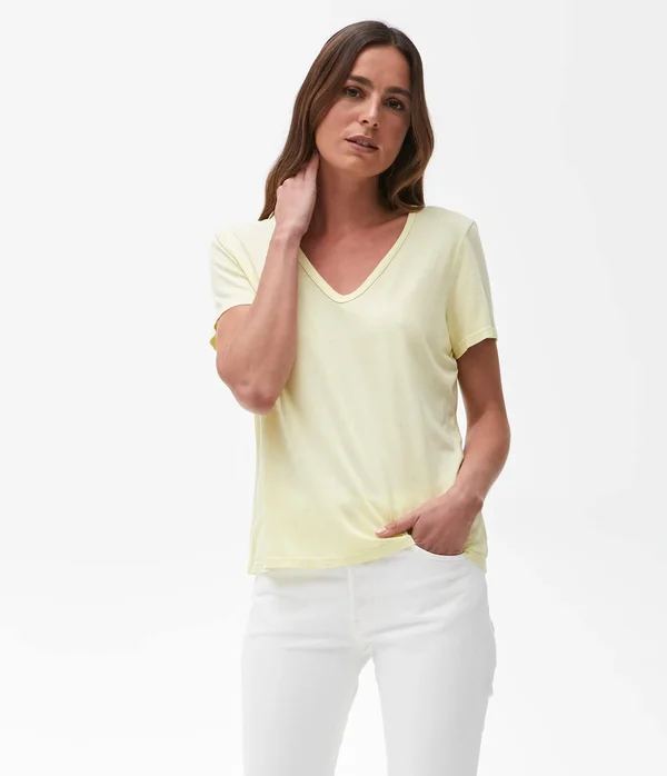 Michael Stars Women's Skyler Relaxed V-Neck Tshirt in Tan - Size Large