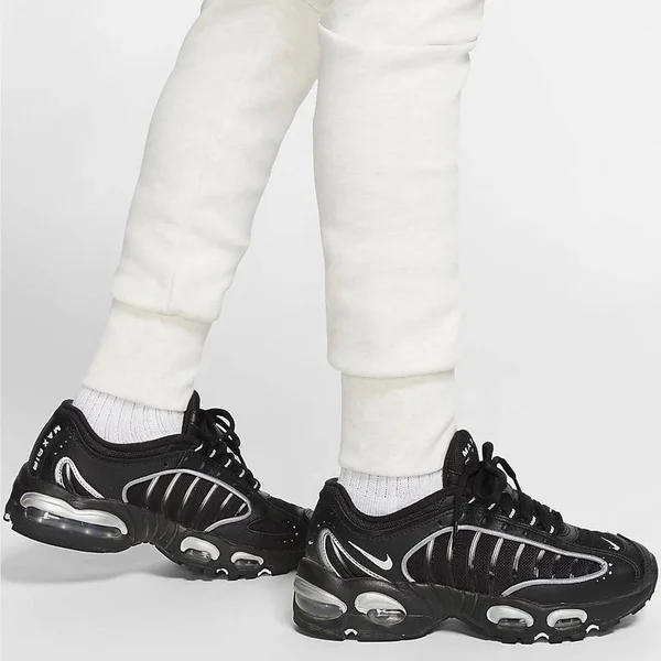 Nike Sportswear Big Kids& Tech Fleece Pants S