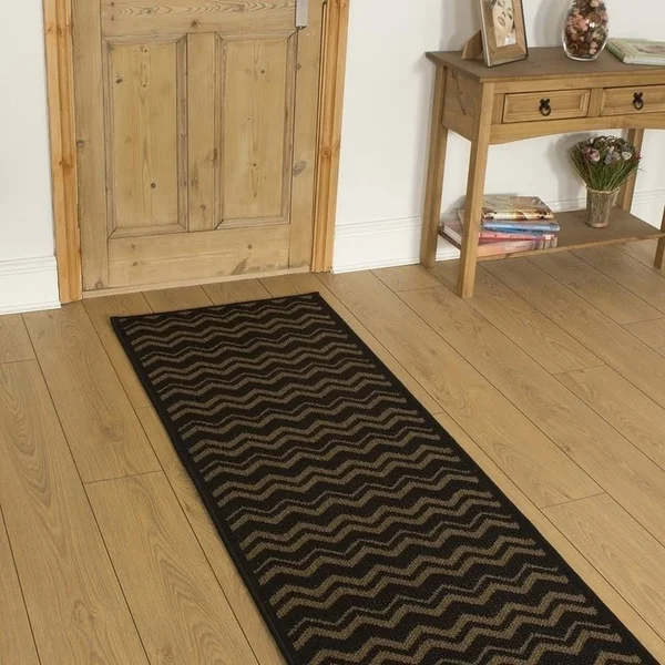 runrug USA Chevron Black Hallway Carpet Rug Runner Length: 31 foot, WI
