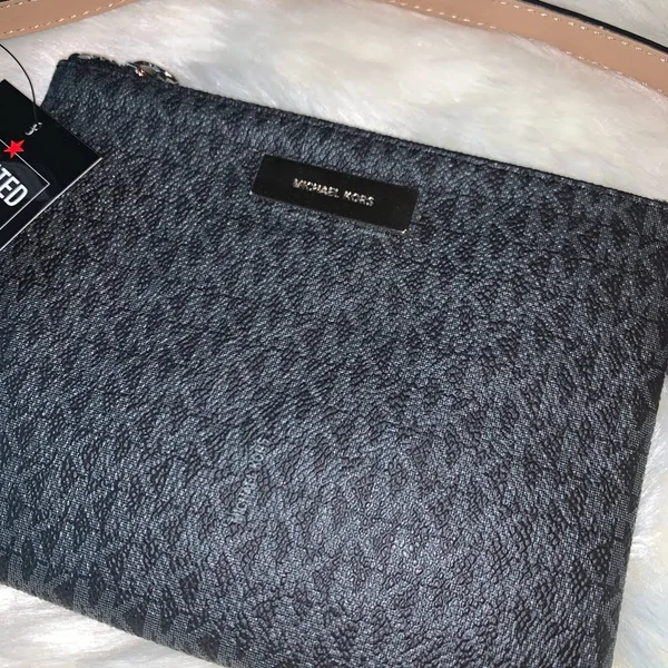 Michael Kors Signature Logo Leather Belt Bag Fanny Pack Black Zip Top Large