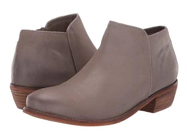 SoftWalk Women's Rocklin Boot - Size: 9.5, Light Grey Leather