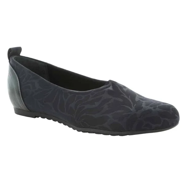 Munro Women's Iriana, Black Stretch Floral Size: 5.5 W