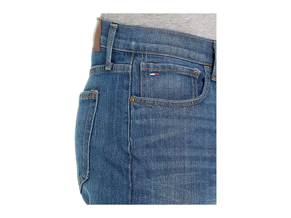 Tommy Hilfiger Denim Relaxed Fit Jeans in Medium Wash (Medium Wash) Men's Jeans