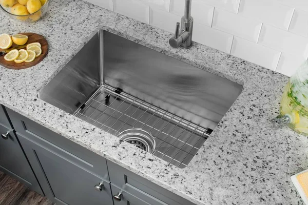 Soleil SSRA1520P805CP Radius 20x22 L x 15x22 W Undermount Bar Sink with Faucet Faucet Finish: Polished Chrome