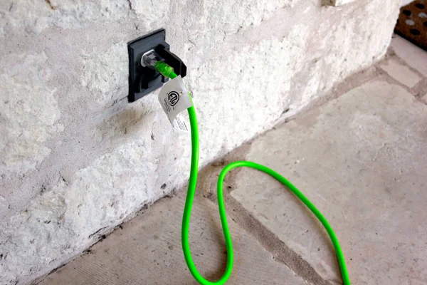 50ft 14 Gauge Heavy Duty Indoor/Outdoor SJTW Lighted Triple Outlet Extension Cord