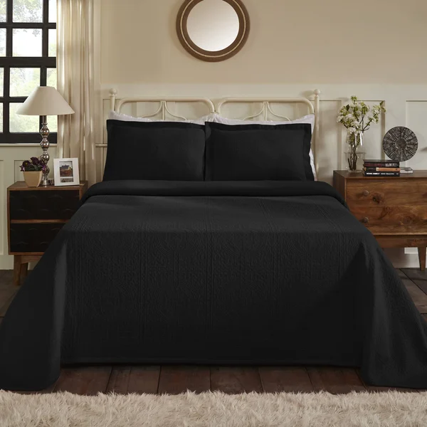 Superior 100% Premium Cotton Oversized Medallion Pattern All-Season Bedspread King Black