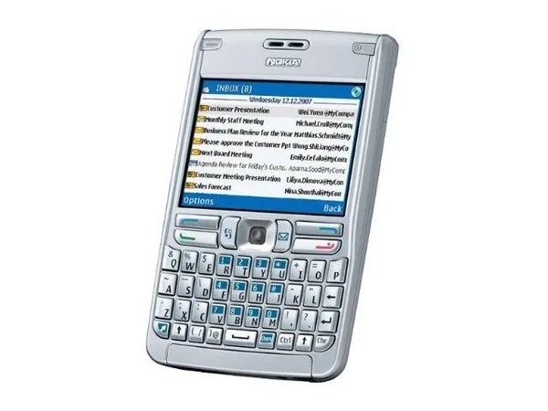 Nokia E62 - Smartphone - miniSD slot - 320 x 240 pixels - Symbian OS - ATu0026T