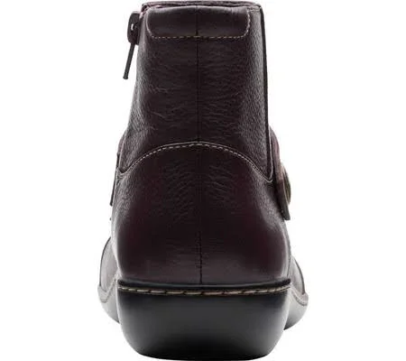 Clarks Womens Ashland Pine Booties Flat Heel - 11 Wide, Red