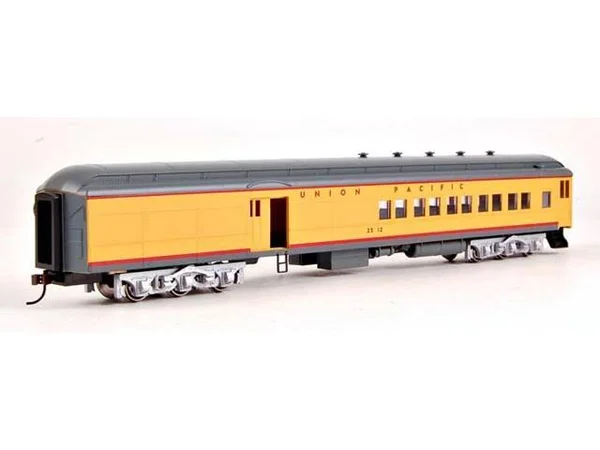 Bachmann 13605 HO Union Pacific 72& Heavyweight Combine #2512