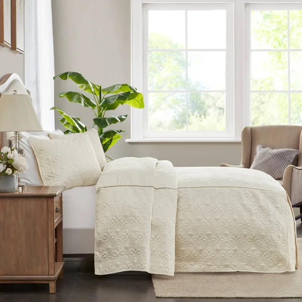 Madison Park - Quebec 3 Piece Fitted Bedspread Set - Khaki - Queen