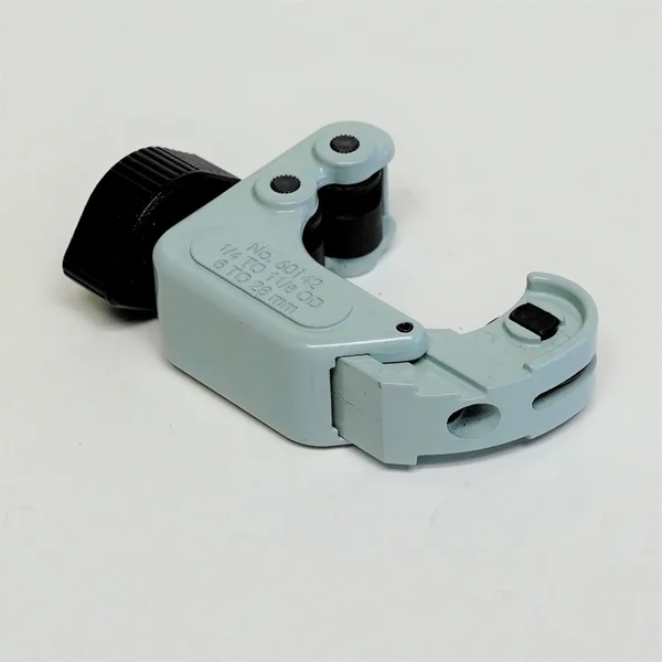 Yellow Jacket 60142 Tubing Cutter, 1/4x22 to 1-1/8x22 Cut Cap.