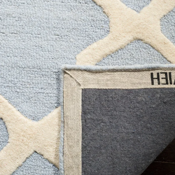 Safavieh Cambridge Rug CAM121 Light Blue, Ivory, 4& x 6&