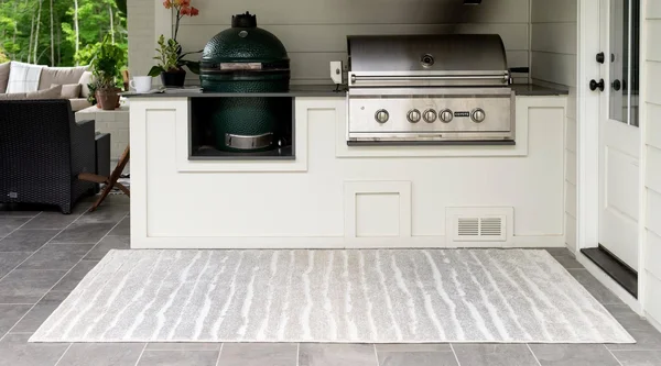 Sabrina Soto Ola Outdoor Rug (5& x 8& - Grey/Beige), Gray, Unique Loom