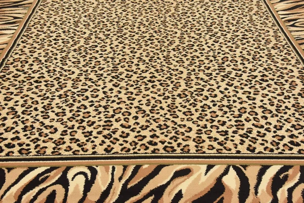 Unique Loom Cheetah wildlife Area Rug - 9& x 12& Light Brown