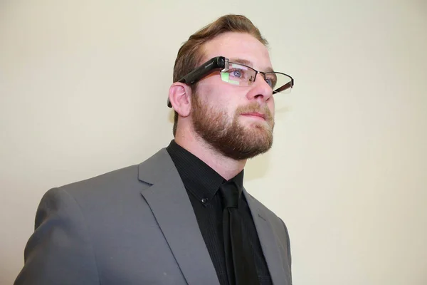 digiOptix 8GB Motus 1080p HD Video Bluetooth Hands-Free Smart Glasses