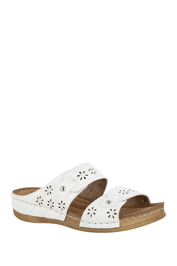 Easy Street Cash Women's Sandals - Size: 5.5, White