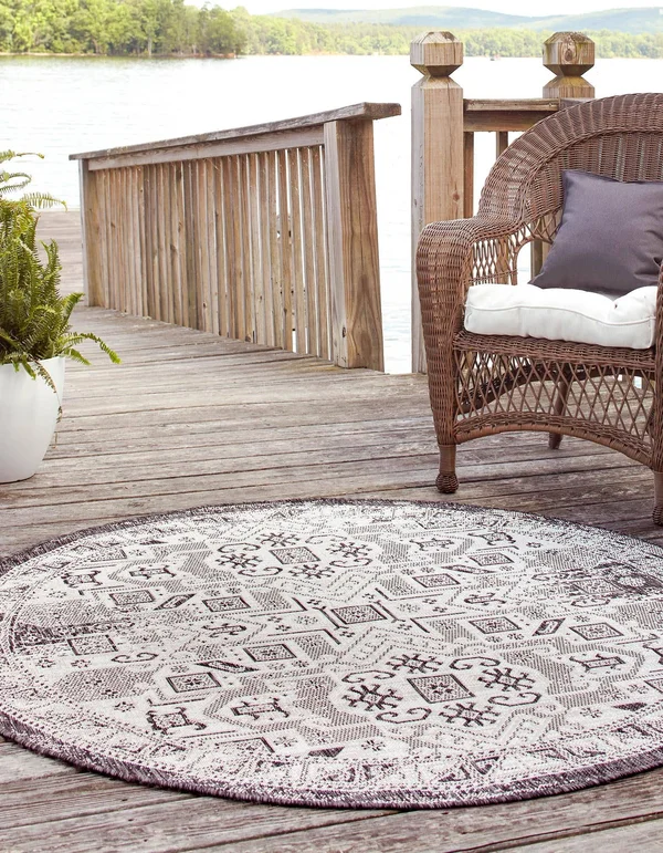 Outdoor Aztec Charcoal Gray 4 ft Round Round Area Rug Indoor Outdoor Rug