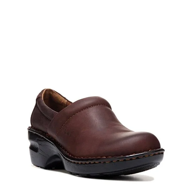 B.O.C. Women's Peggy Medium/Wide Clog Shoes (Brown) - Size 8.0 M