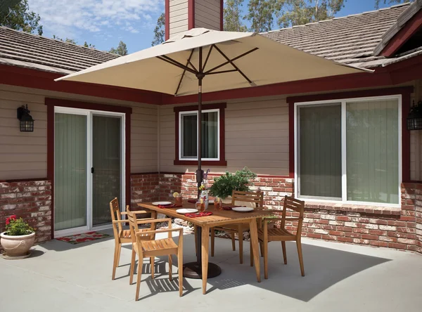 SimplyShade Catalina 6& x 10& Rectangular Push Button Tilt Umbrella