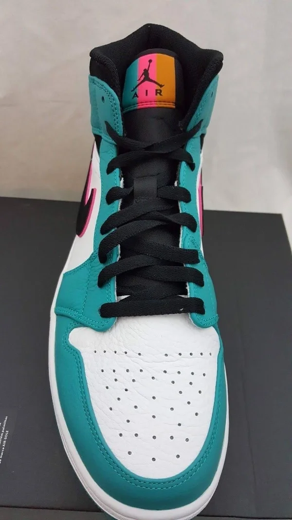 Air Jordan 1 Mid SE - 852542-306 - Size 11.5