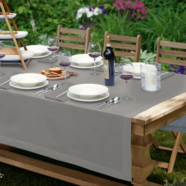 Villeroy & Boch La Classica Linen Fabric Tablecloth 70x22 x 126x22 Oblong - Indigo