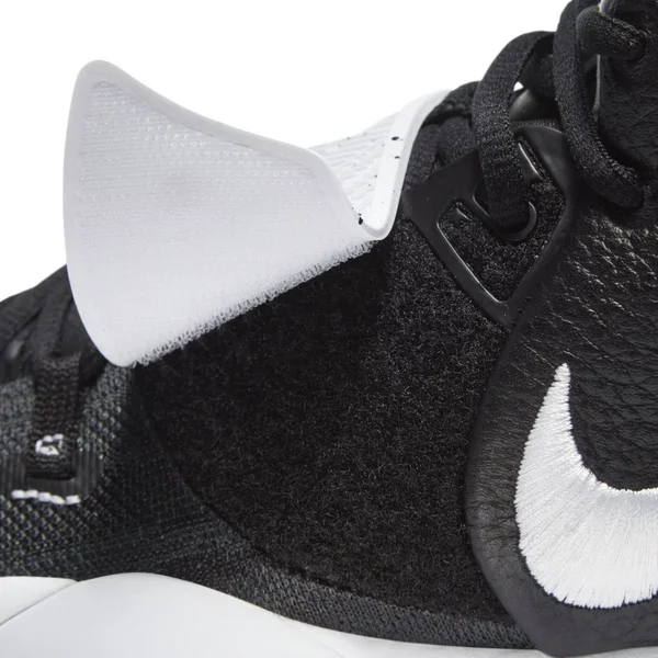 Nike Kyrie 6 (Team) Basketball Shoes in Black - Size: 12.5, CK5869-002