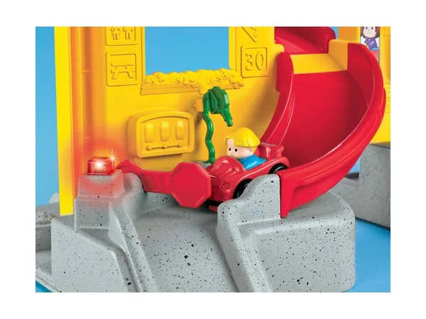 Fisher-Price Little People Wheelies Stand 'n Play Rampway