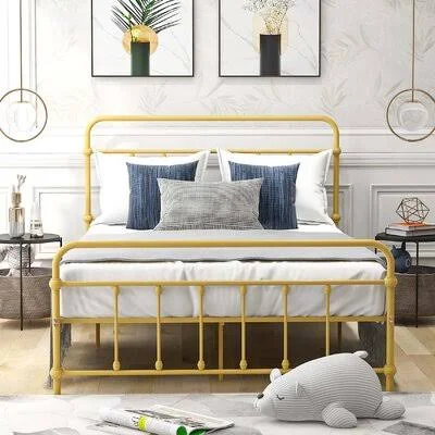 Faticanti Full/Double Platform Bed August Grove Color: Gold