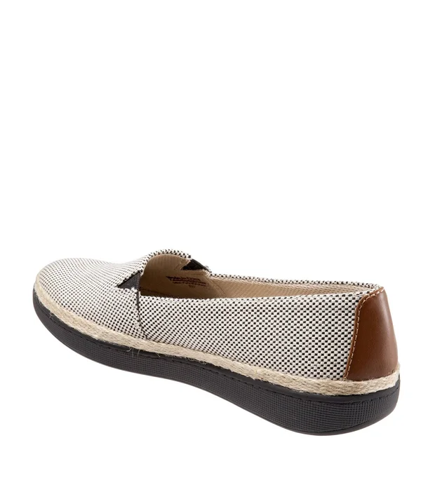 Women's Trotters Accent Flat, Size: 6.5, Black