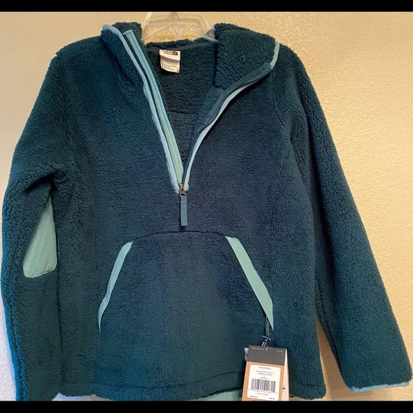 The North Face Women's Campshire 2.0 Pullover Hoodie - Small - Ponderosa Green, Trellis Green