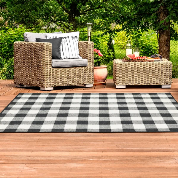 The Gray Barn Told Gait Indoor/ Outdoor Gingham Check Area Rug (6&7x22 x 9&6x22 - Tan)