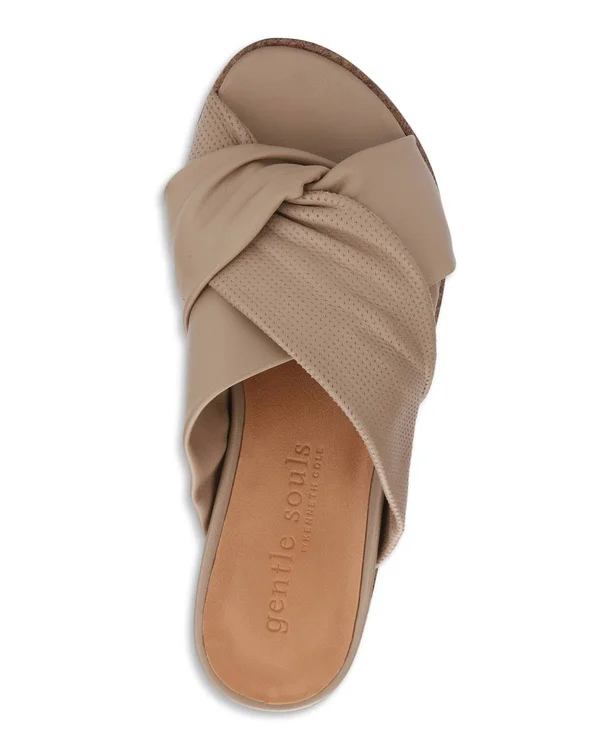 Gentle Souls by Kenneth Cole Lavern Braid Suede Sandal, 9.5, Black