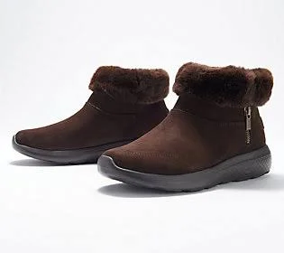 Skechers On-The-Go Faux Fur Ankle Boots - Enchanted - Size 6 Wide, Chocolate