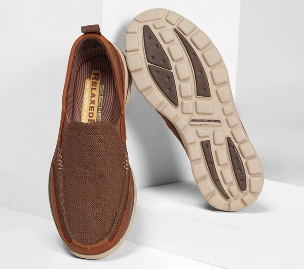 Skechers Men's Relaxed Fit Superior Milford - Brown